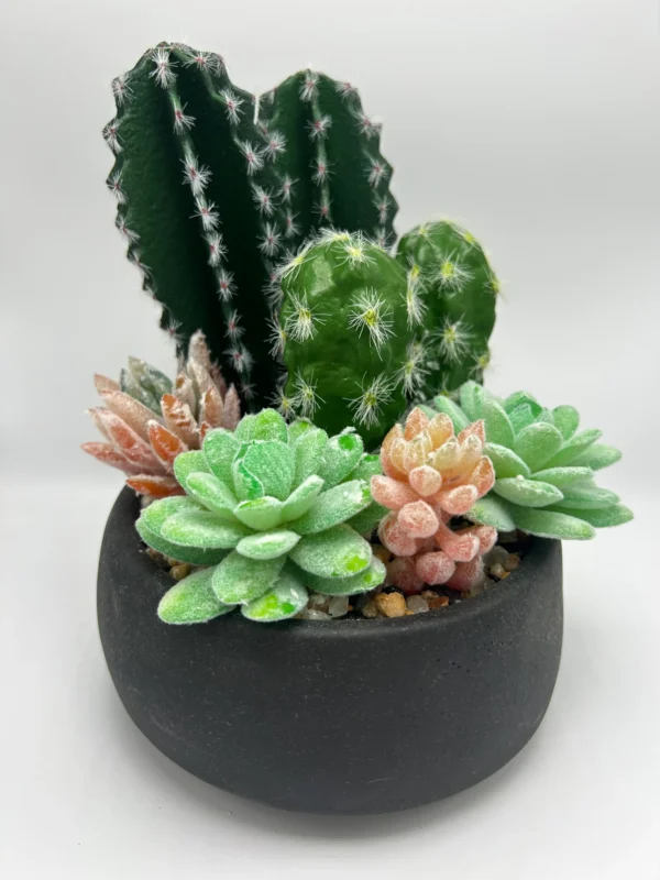 planta artificial en maceta
