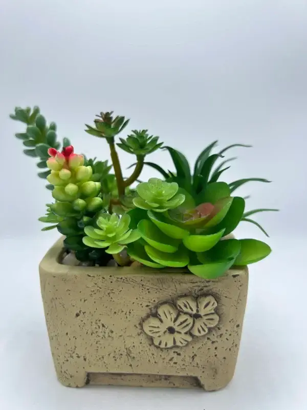 Artificial succulent arrangement